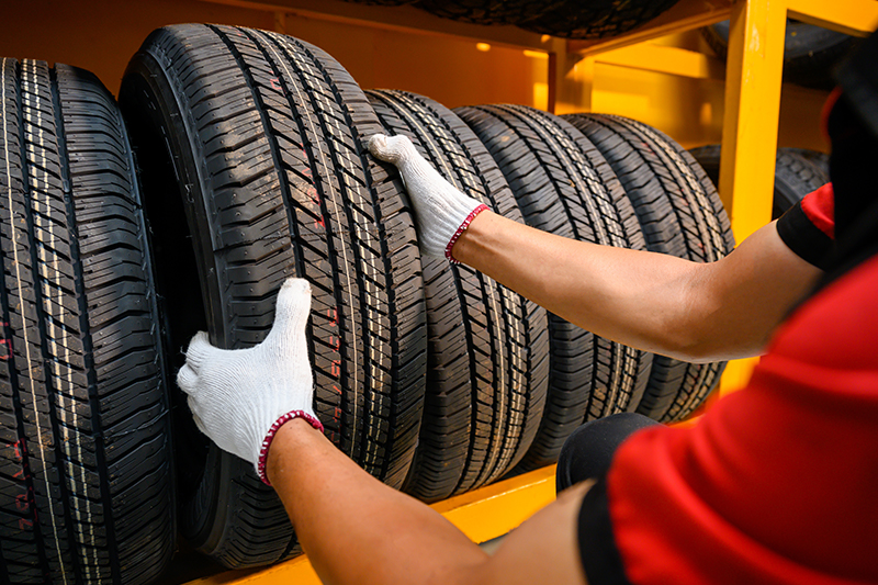 Top Tips For Choosing The Best Tires For Trucks And Cars