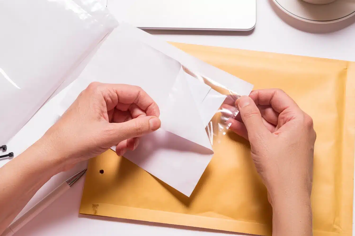 Tips For Lightweight & Durable Bubble Mailers: A Comprehensive Guide